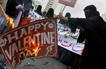 Почему нельзя праздновать День святого Валентина
