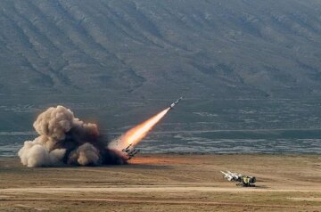 Армения неудачно запустила ракету, которая рухнула на российское село: кадры последствий