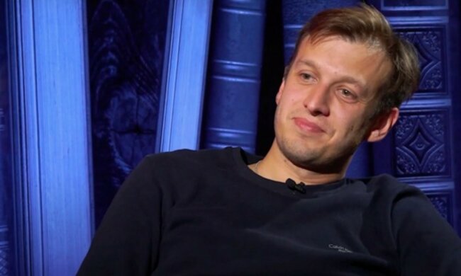 Комаров заявив, що Україну та Канаду дуже сильно відрізняє ставлення населення до уряду: «Рівень довіри дуже високий»