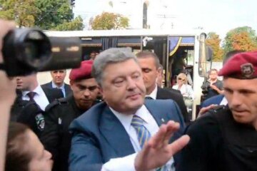 Порошенко