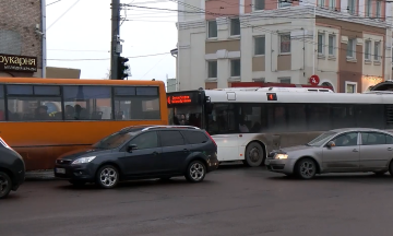 Ограничение движения транспорта в Ровно