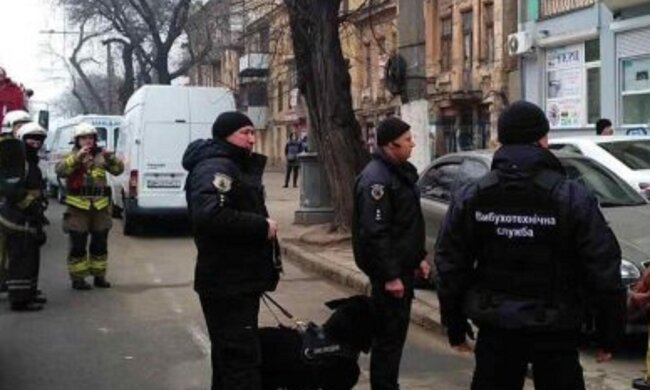 Загроза вибуху в урядовому кварталі Києва: на місце терміново виїхали рятувальники і поліція