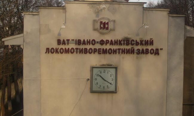 44212640