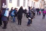 Воры обчистили одесситку, пока она ходила за сыном в школу: лишилась украшений на 200 тысяч