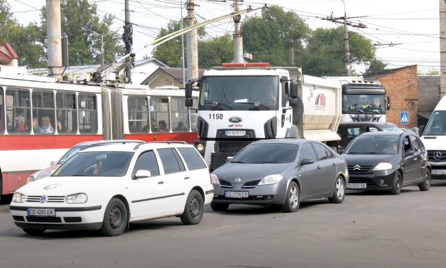 Обмеження руху транспорту в Чернівцях