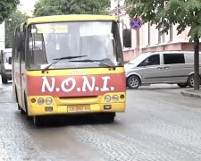 Обмеження руху транспорту в Чернівцях