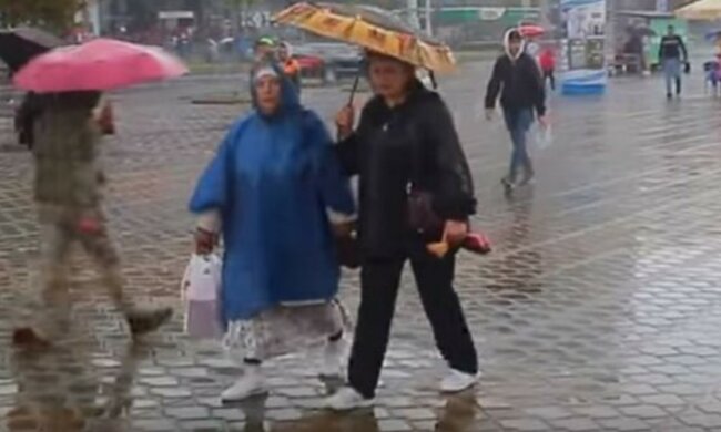 От хорошей погоды не останется и следа: в Украину ворвутся дожди и ветер, прогноз
