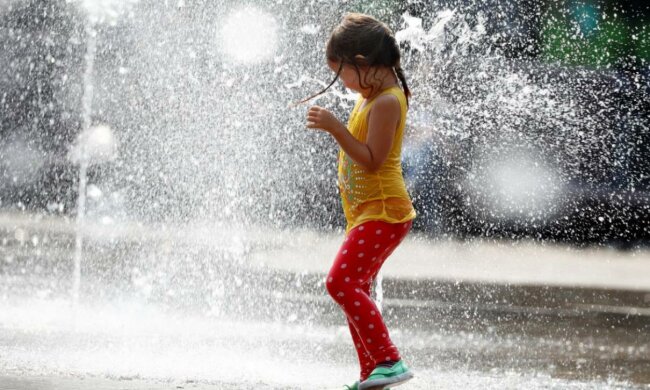 погода жара фонтан ребенок