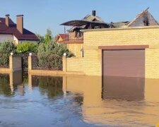 "Уже полностью или частично затоплены": населенные пункты быстро уходят под воду, исчезает электричество и газ