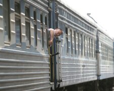 "Новшества" Укрзализныци довели пассажиров до истерики, фото безумия: "19 век"