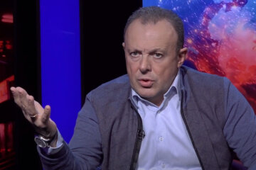 Співак розповів, як українська влада розбазарила гроші на боротьбу з епідемією: "Просто ідіотизм"