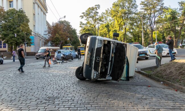 Marshrutka-na-boku-16