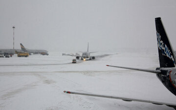 снег, аэропорт
