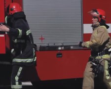 Пожарные, спасатели ГСЧС