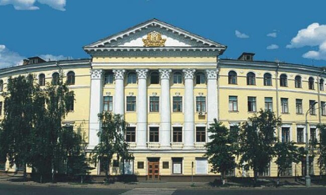 Як виглядають 12 найкрасивіших вишів країни