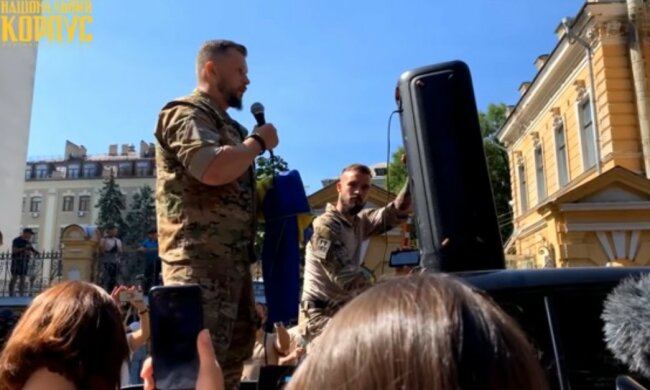 Афганские беженцы в Украине: Нацкорпус инициировал петицию, чтобы опросить самих украинцев по этому поводу