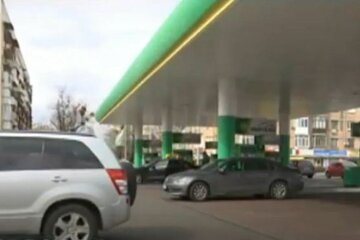 автозаправка, паливо, азс, скрін