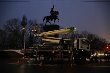 демонтаж памятника Николаю Щорсу