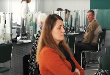 Денежная помощь для пенсионеров в Днепропетровской области