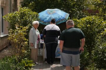 Гуманитарная помощь для пенсионеров в Черкассах