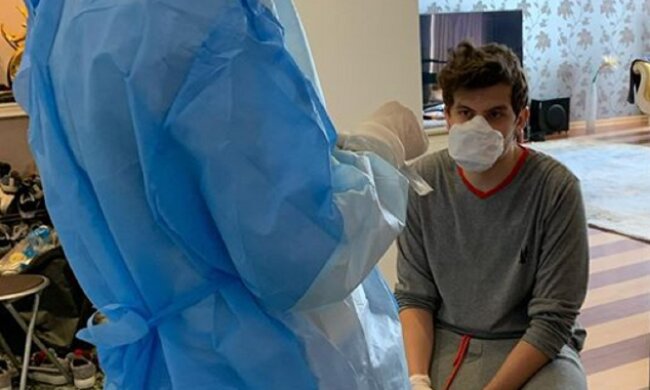 "Документ підробили": перший хворий вірусом одесит розповів про цькування чиновників