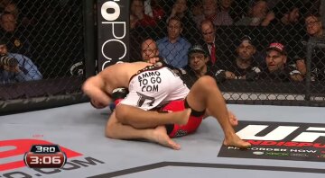 В UFC показали дебют Хабіба, з'явилася відео: просто «задушив» суперника