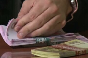 Украинцам обещают повышение зарплат: кто может рассчитывать на большие выплаты