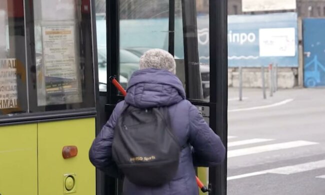 Новый график движения транспорта в Запорожье