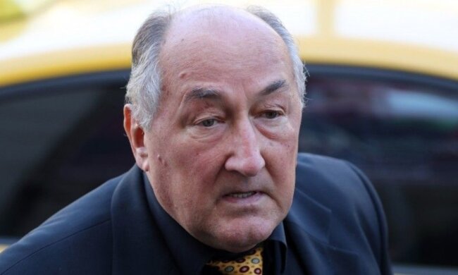 "Это недопустимо!": звезда "Ворониных" взъелся на Ротару и Данилко за помощь защитникам Украины