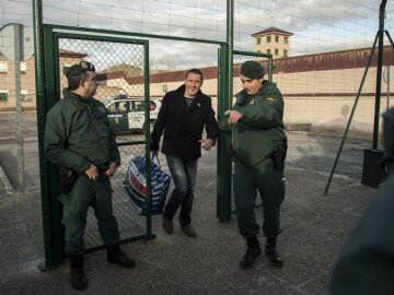 Один из лидеров басков освобожден из испанской тюрьмы, отбыв наказание за терроризм (фото)