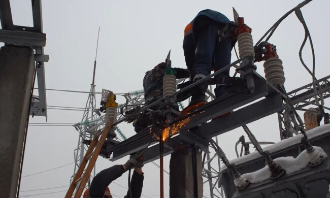 Графіки відключення світла у Дніпропетровській області на 21 лютого