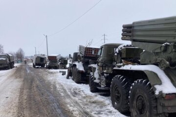 Білоруські військові відмовляються наступати на Україну: "командири в розпачі бігають по колоні"