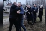 Священник набросился на сестру павшего украинского героя: не впервые попал в скандал, но до сих пор при должности