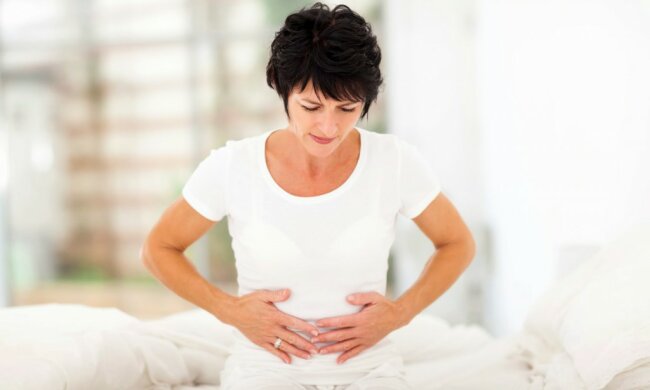 боль в животе