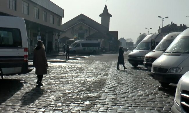 Ограничение движения транспорта в Ивано-Франковской области