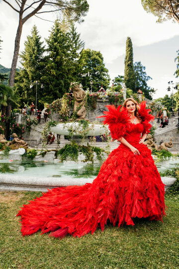 Tatler: Оксана Марченко сумела изумить взыскательную публику на показе Dolce&Gabbana