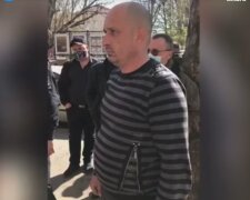 «Повзав на колінах»: маршрутник в Миколаєві відповів за знущання над ветераном АТО, кадри виховання
