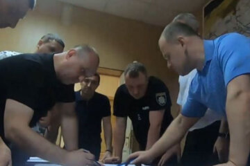 Чоловік таємничо зник під Дніпром, кинуті всі сили на розшук: фото і прикмети