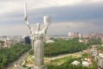 В Киеве собрались декоммунизировать "Родину-мать" и мост Патона, названы сроки: "Раньше было не до этого"