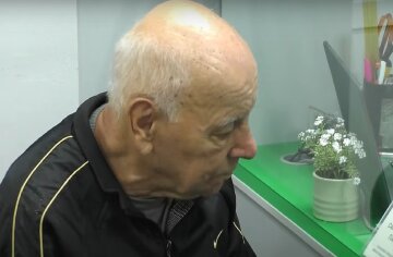 Денежная помощь для пенсионеров в Днепропетровской области
