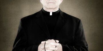 католический священник