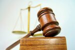 Сорванный отпуск: с кем судиться за задержку выдачи загранпаспорта