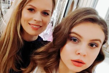 Ольга фреймут з донькою, злата Мітчелл, дочка фреймут