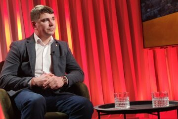Президент заявив, що збирається позбавлятися від олігархів, - нардеп Поляков