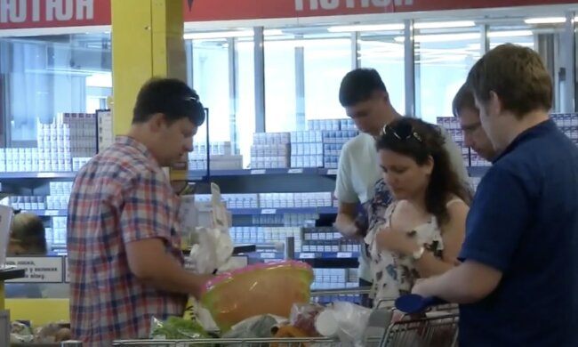 Дефіцит продуктів у Дніпрі