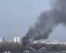 В Киеве прогремел взрыв, языки пламени вылетают из-под земли: первые детали и видео ЧП