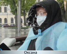 Харківська медсестра влаштувала пікет у центрі міста: "Нас дуже сильно ображають"