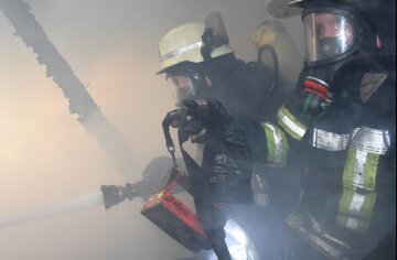 Пожежа знищила будинок на Одещині, не обійшлося без жертв: кадри трагедії