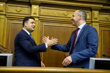 Відставка Гройсмана провалилася з гучним тріском: як голосували депутати з Дніпра
