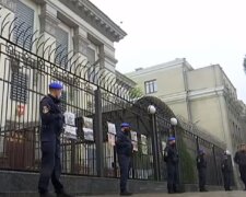 "Мають назавжди забути дорогу": будівлі російського посольства в Києві вигадали нове застосування